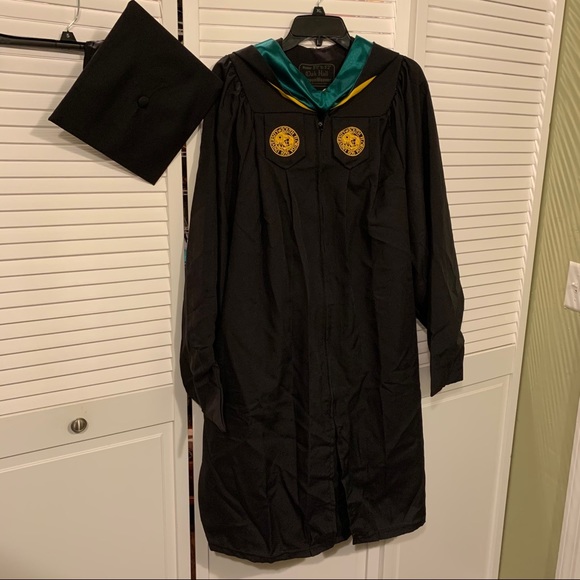 order cap and gown usf
